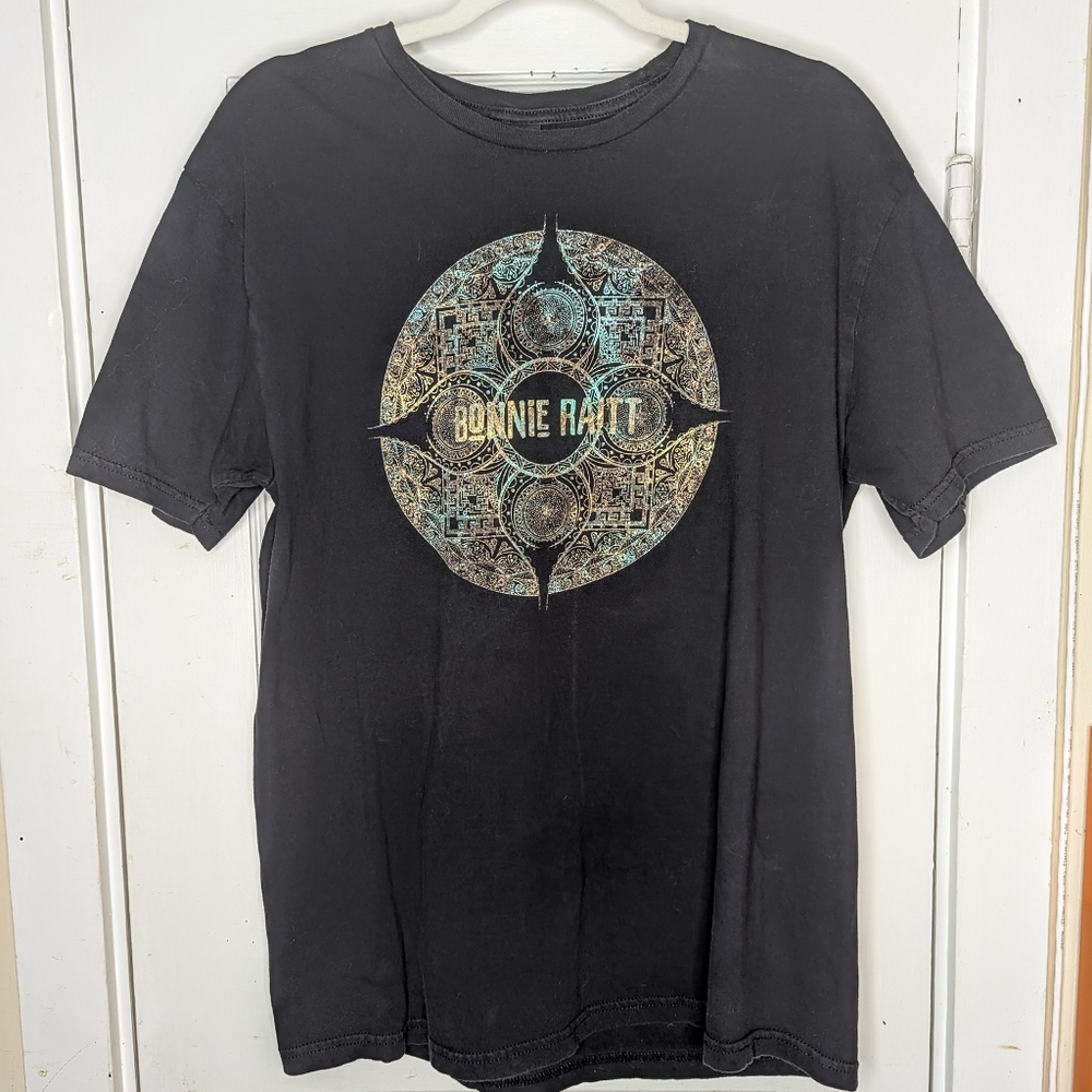 Bonnie Raitt American Blues Rock Singer Guitarist Mandala Logo Fan Tee Size L
